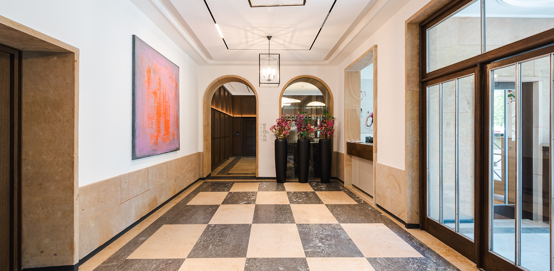 Dax OX | Hotel und Events Münster | Eingangsbereich mit Rezeption des Hotels